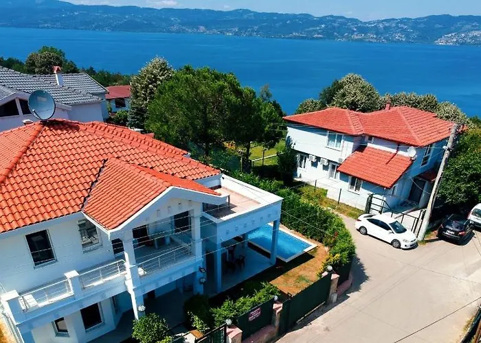 Sapanca Manzara Villa 2 Isıtma Havuzlu